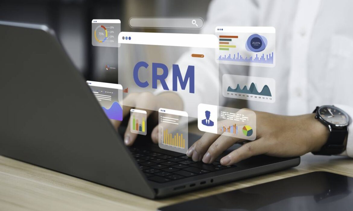 Les avantages de travailler avec un CRM pour votre relation client