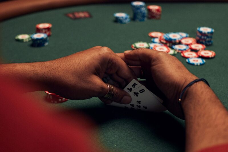 Choisir le meilleur contrôleur de poker 