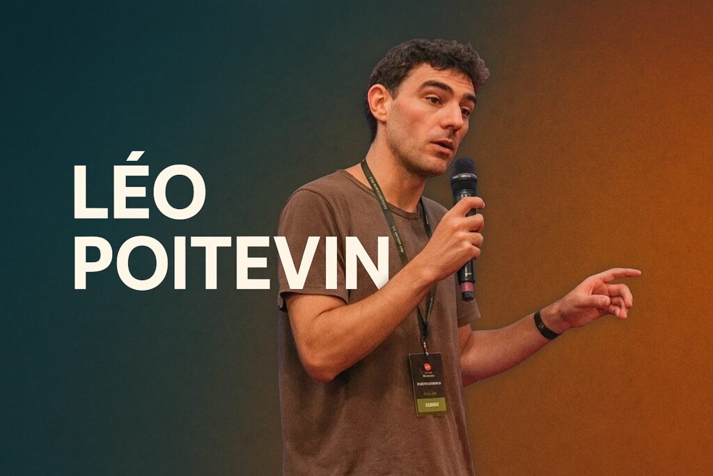 Portrait professionnel de Léo Poitevin, consultant SEO reconnu